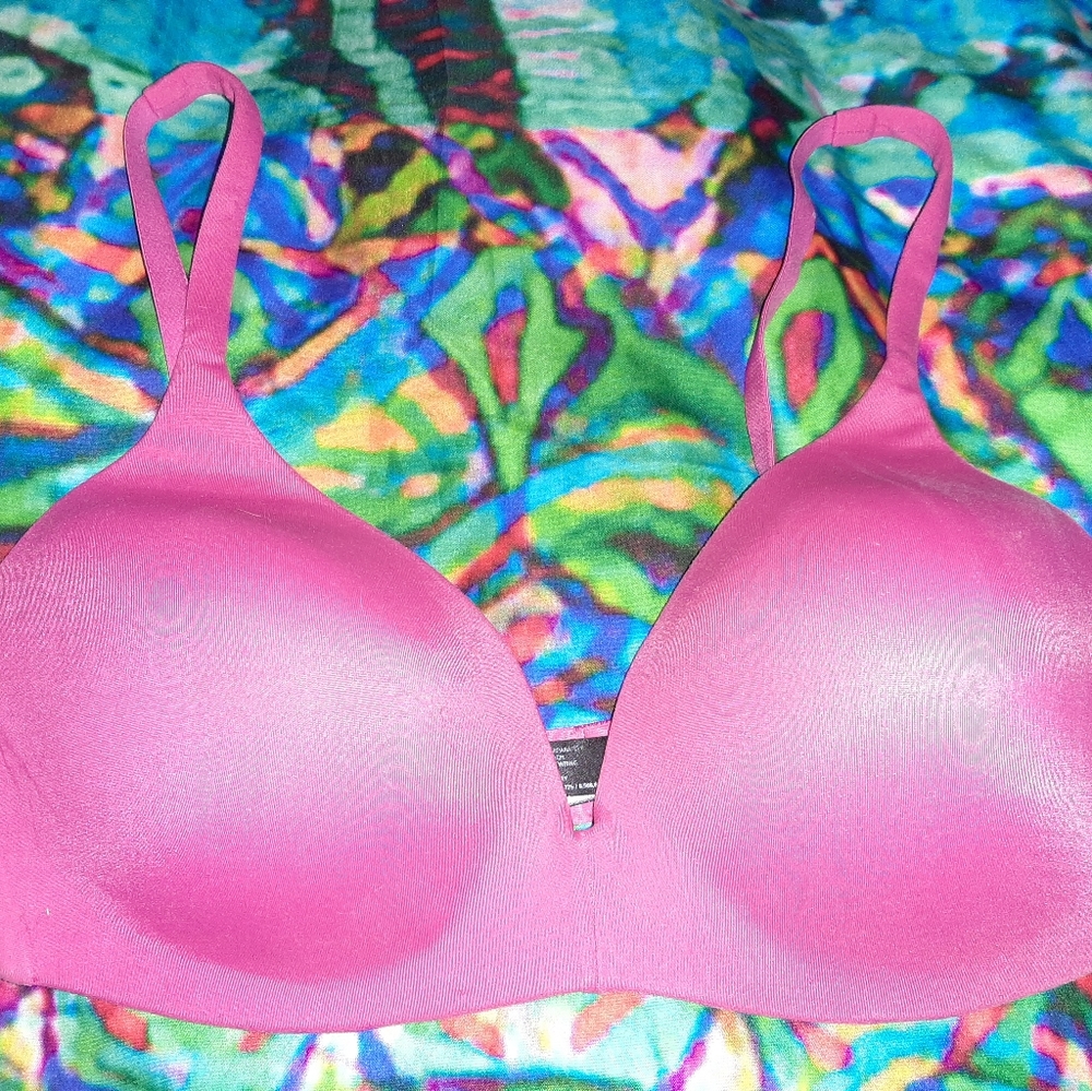VS body ipex wireless bra